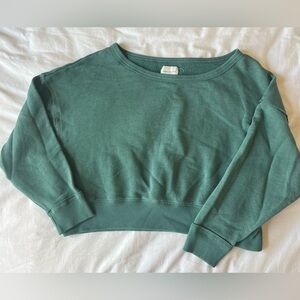 Woman’s American Eagle crew neck